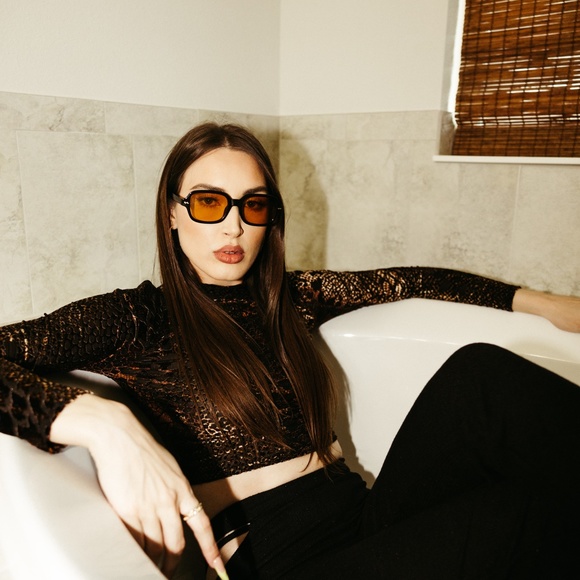 Snake Print Crop Top - Picture 4 of 5